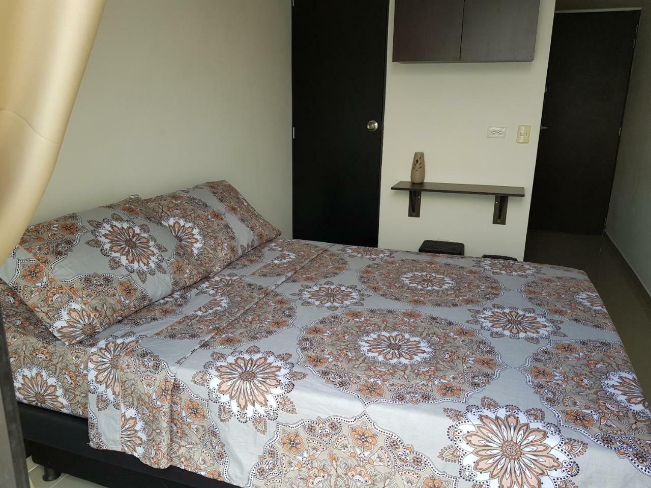 Apartasuites Medellin Los Molinos Ngoại thất bức ảnh